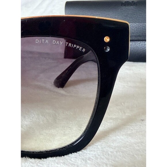 DITA Day Tripper 22031-A-BLK-GLD 55mm Sunglasses Black Gold AS IS For Repair De main image 7